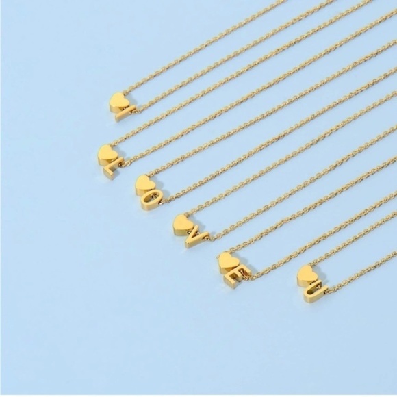GOLD 18k Gold Plated Personalized Letter Inital Heart Pendant Necklace - Picture 1 of 3
